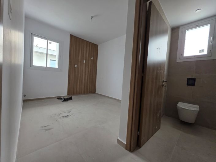 Image No.25-2 Bed Apartment for sale