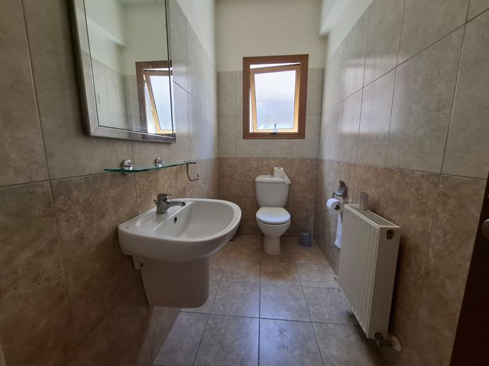 Image No.12-Villa de 4 chambres à vendre à Larnaca