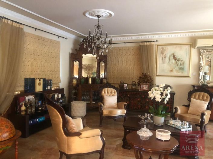 Image No.10-6 Bed Villa for sale