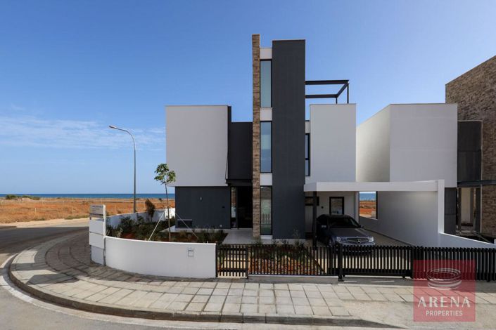 Image No.3-5 Bed Villa for sale