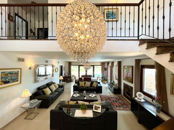 Image No.18-4 Bed Villa for sale