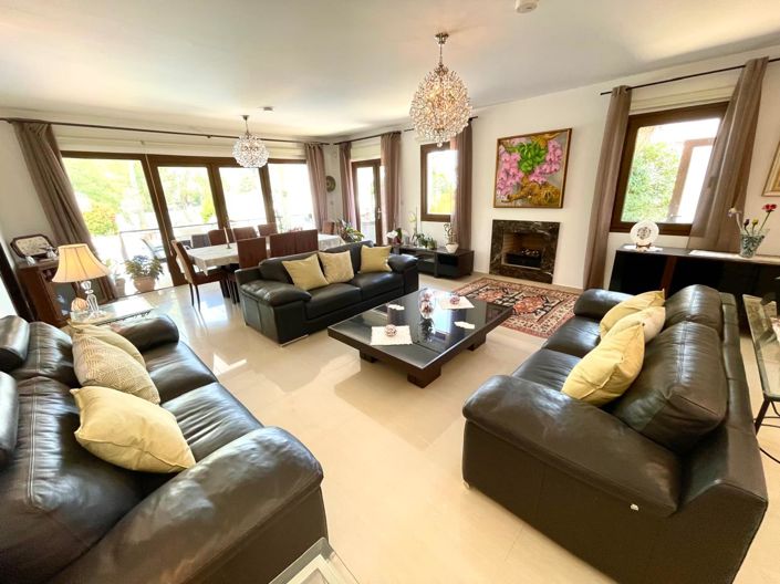 Image No.20-4 Bed Villa for sale