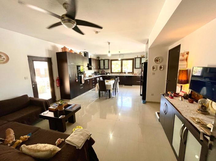 Image No.28-4 Bed Villa for sale