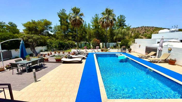 Image No.8-4 Bed Villa for sale