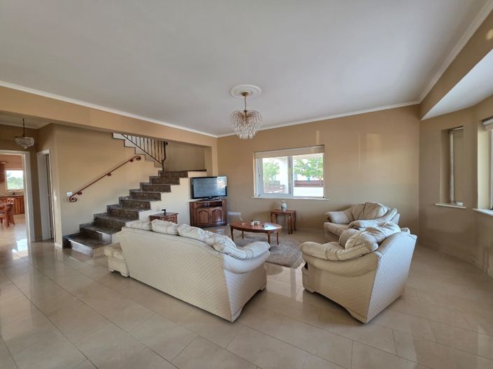 Image No.17-Villa de 4 chambres à vendre à Larnaca