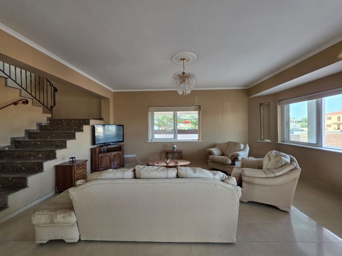 Image No.21-Villa de 4 chambres à vendre à Larnaca