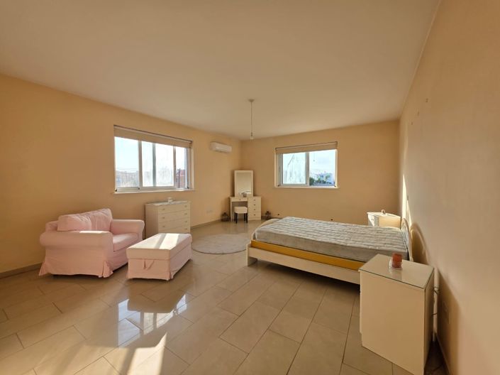 Image No.27-Villa de 4 chambres à vendre à Larnaca