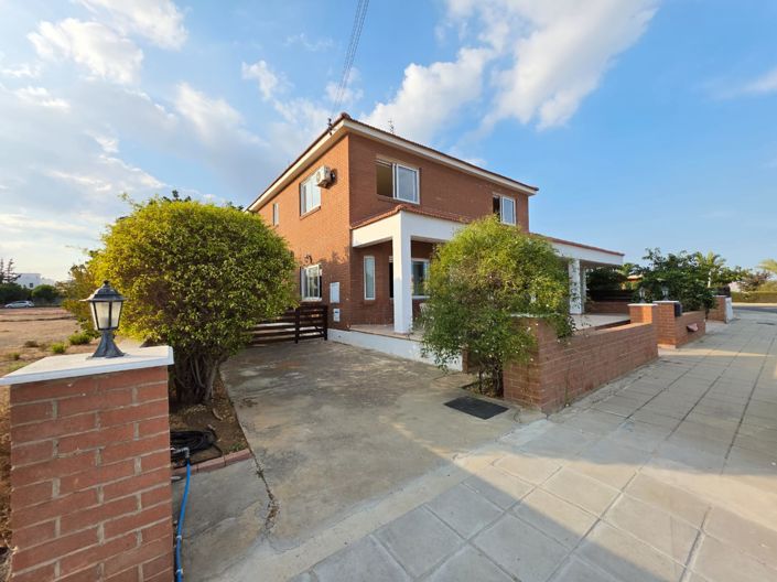 Image No.42-Villa de 4 chambres à vendre à Larnaca