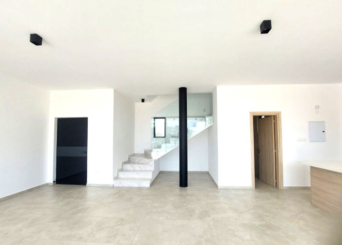 Image No.19-3 Bed Villa for sale