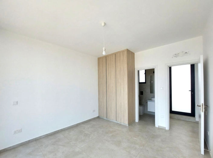 Image No.22-3 Bed Villa for sale