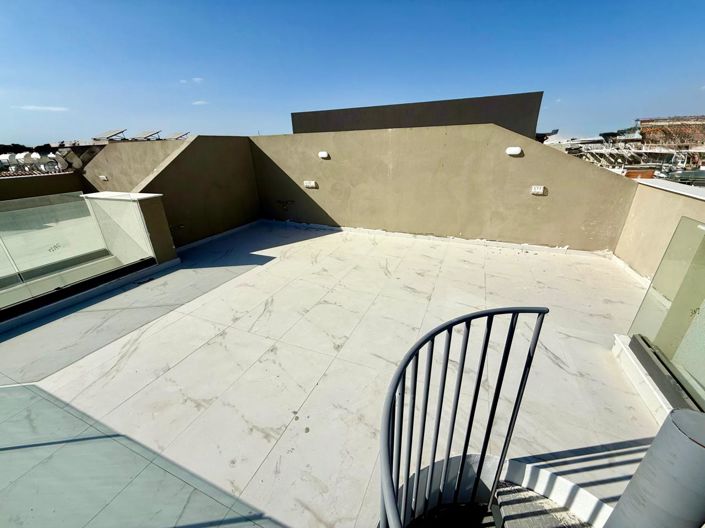 Image No.18-2 Bed Apartment for sale