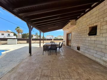 1-villa-ayia-thekla-10250-3