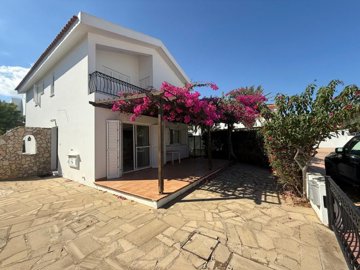 1-villa-in-pernera-10261-1