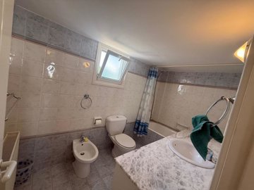 1-villa-in-pernera-10261-4