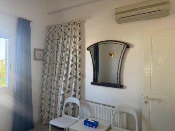 1-villa-in-pernera-10261-8