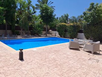 1-villa-pervolia-10262-1