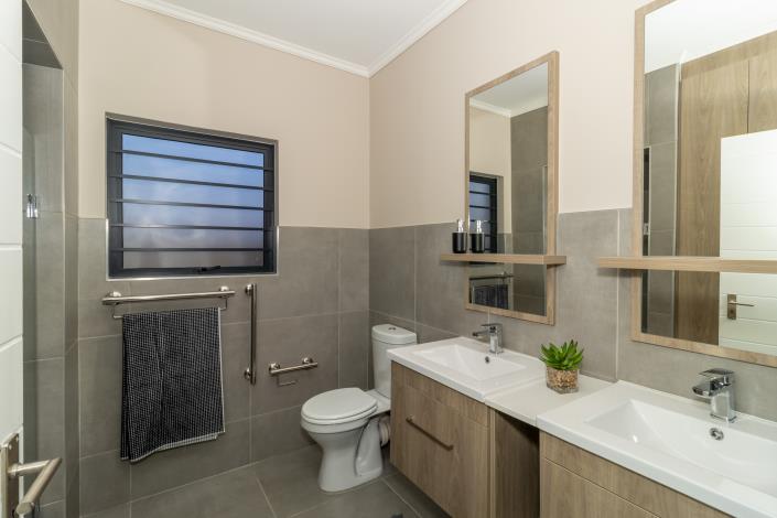 Image No.6-3 Bed House for sale