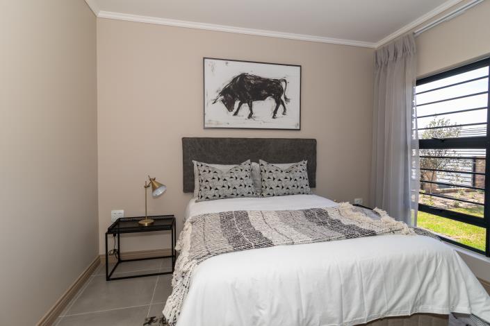 Image No.12-3 Bed House for sale