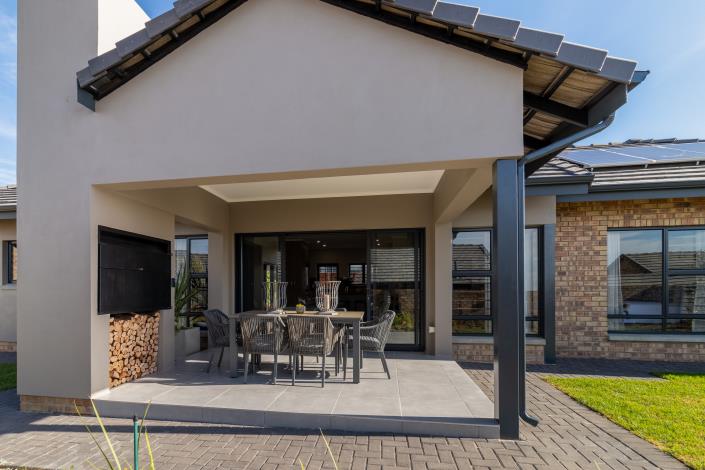 Image No.18-3 Bed House for sale