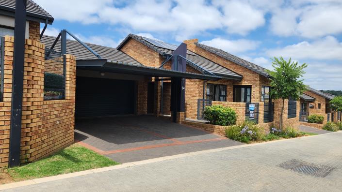 Image No.4-2 Bed House for sale