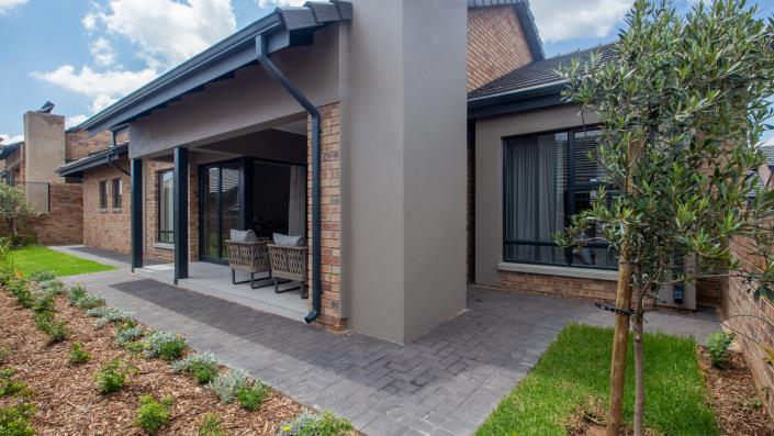 Image No.17-2 Bed House for sale