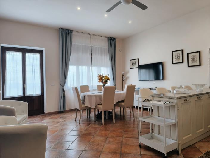 Image No.17-2 Bed Villa for sale