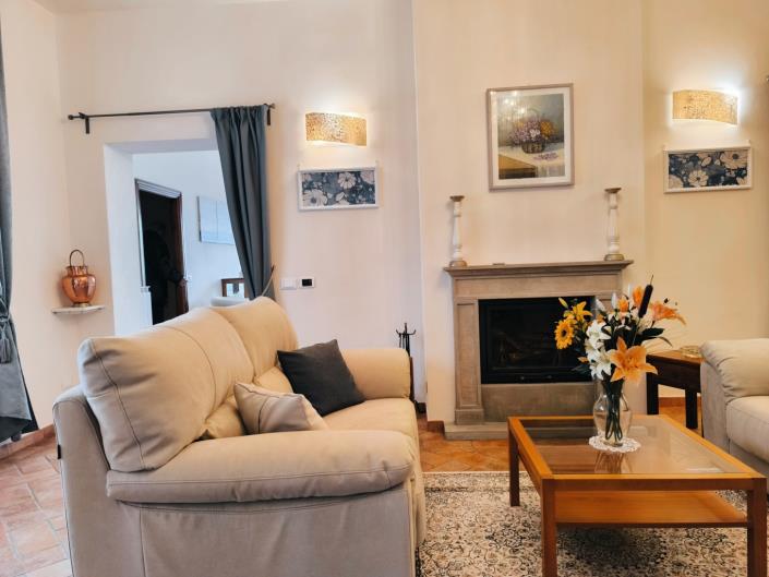 Image No.20-2 Bed Villa for sale