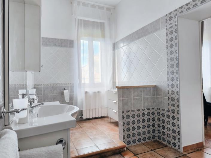 Image No.24-2 Bed Villa for sale