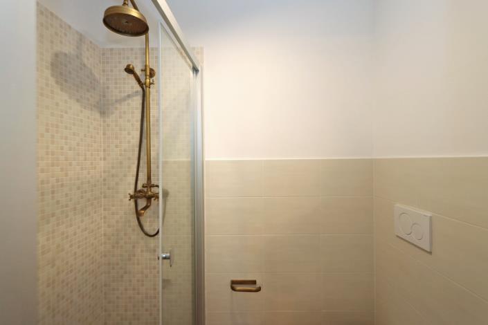 Image No.18-1 Bed Townhouse for sale