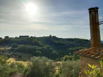 A668_Montisi_townhouse-_with_terrace_to_restore--11-