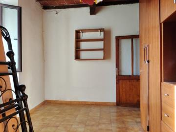 A668_Montisi_townhouse-_with_terrace_to_restore--17-