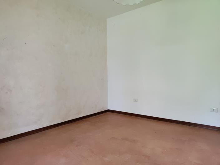 Image No.30-3 Bed Farmhouse for sale