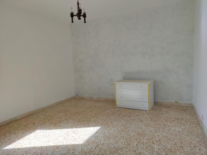 Image No.32-3 Bed Farmhouse for sale