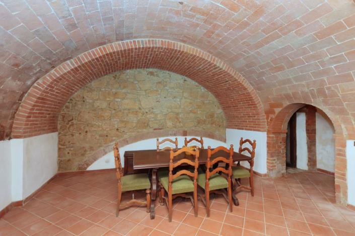 Image No.20-2 Bed Apartment for sale