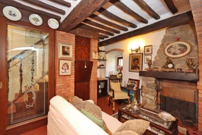 Appartament_In_Historic_Center_For_Sale--1-