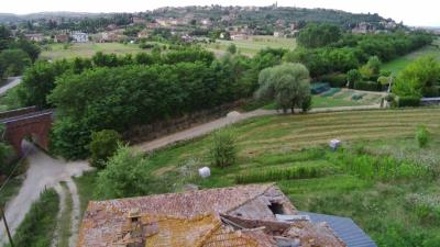 Sinalunga_farmhouse_to_restore_for_sale--3---FILEminimizer-