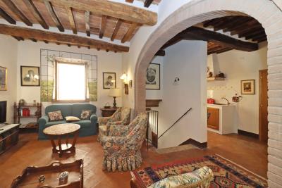Pienza_restored_townhouse_for_Sale--8-