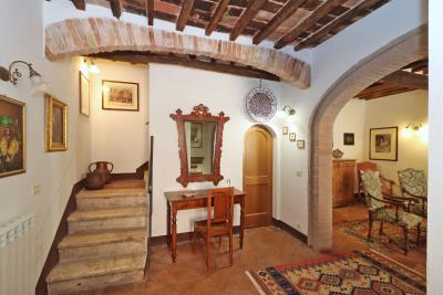 Pienza_restored_townhouse_for_Sale--11-