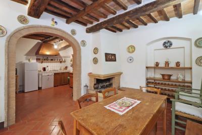Pienza_restored_townhouse_for_Sale--7-