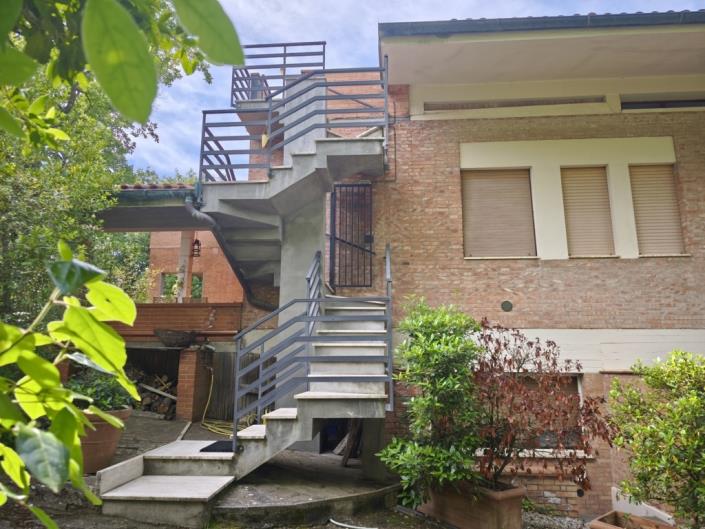 Image No.17-2 Bed Apartment for sale