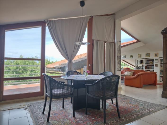 Image No.27-2 Bed Apartment for sale