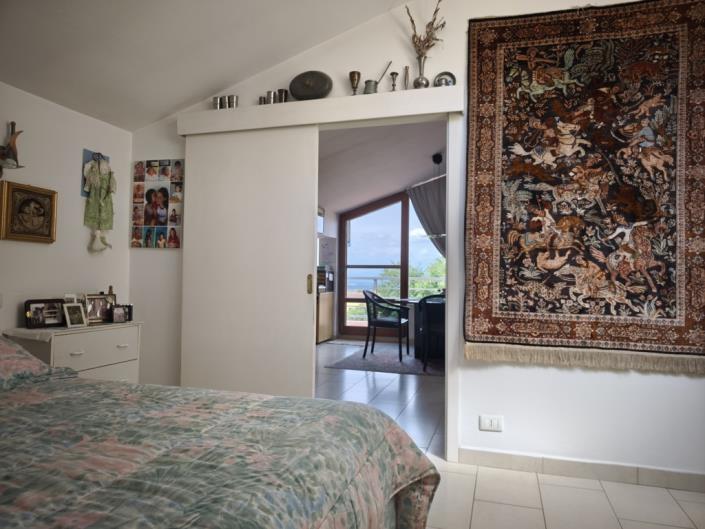 Image No.31-2 Bed Apartment for sale