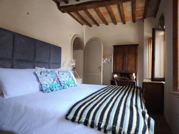 Montefollonico_2bedrooms_restored_apartment_for_sale--3---FILEminimizer-