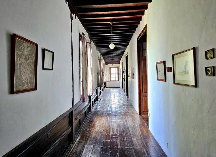 Image No.32-15 Bed Mansion for sale