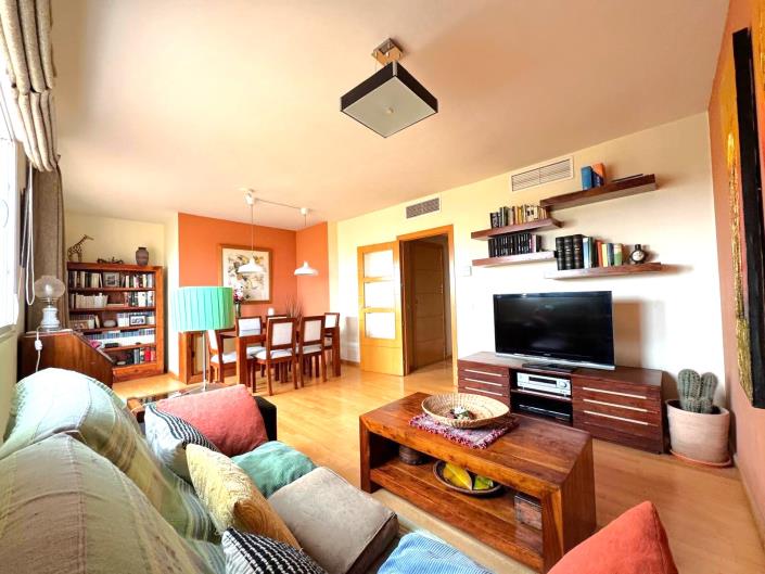 Image No.18-4 Bed Penthouse for sale