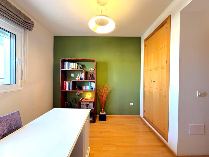 Image No.36-4 Bed Penthouse for sale