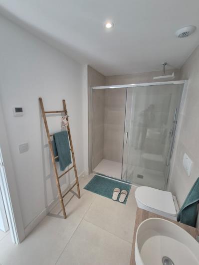 Image No.19-2 Bed Apartment for sale