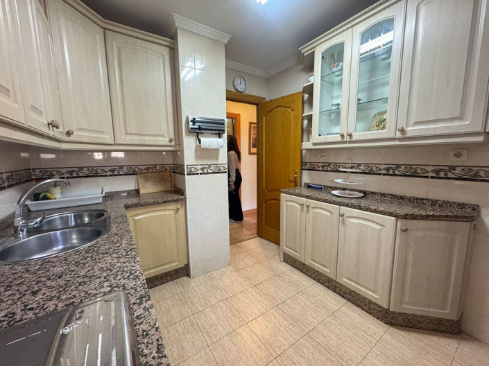 Image No.10-3 Bed Apartment for sale