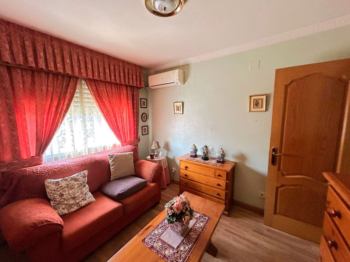 Image No.18-3 Bed Apartment for sale