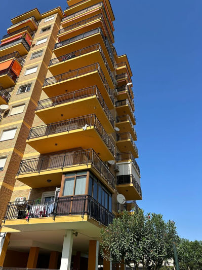 Image No.25-3 Bed Apartment for sale